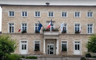 Mairie saint laurent-de-mur