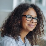 femme dans un bureau