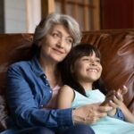 une femme avec un enfant