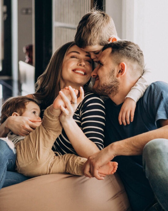 famille souriante